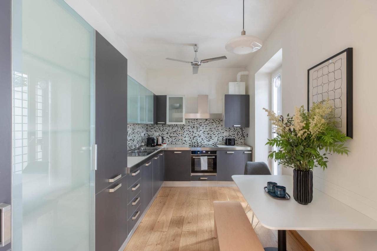 Iflat Blue Cozy Loft Near Saint Peter Apartment Rome Bagian luar foto
